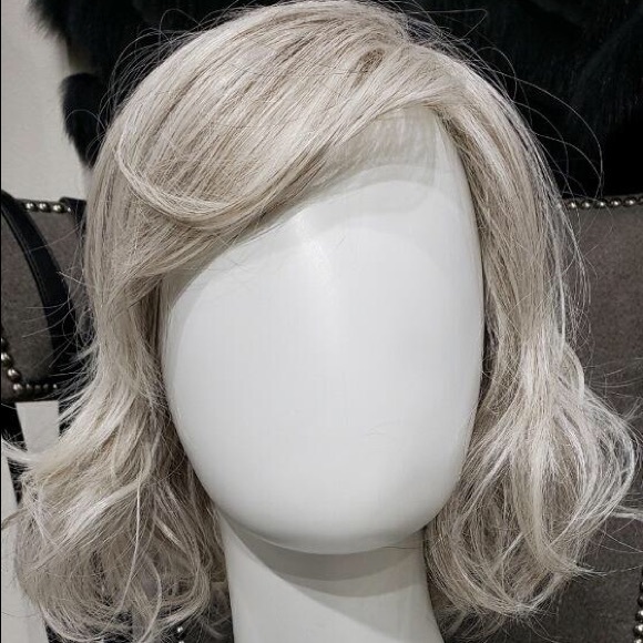 Wave it off wig by hairdo - Picture 1 of 4